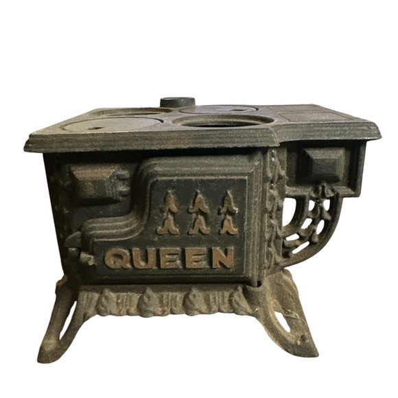 Other - Actual vintage stove models 5”by4” great for doll house. Missing 2 burners cover